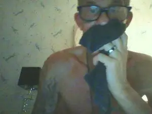 Cam4 Sex Cam of DADDYDICKLOVER