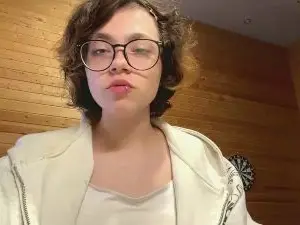 Cam4 Watch Live Sex Cams of ElainaSynnott