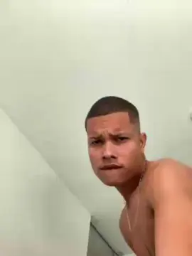 Cam4 Watch Live Sex Cams of lucas7285