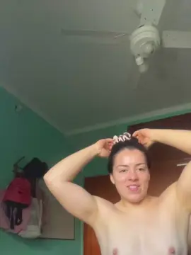 Cam4 Watch Live Sex Cams of Sweetlara28