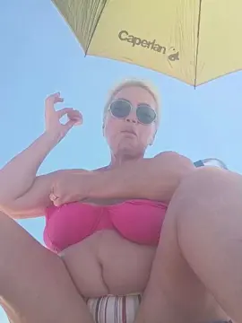 Cam4 Free Live Porn of LindaL69