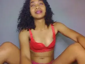 Cam4 Free Porn Cam of Alinesexee