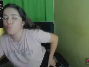 Cam4 Free Live Porn of Rose_milff