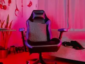 Cam4 Live Porn of KeniaThompson01