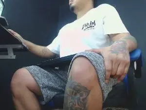 Cam4 Sex Cam of master_bigcock1