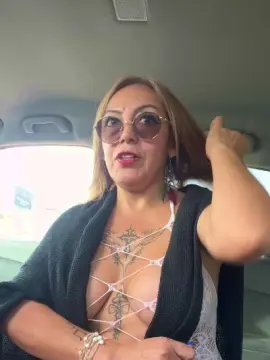 Cam4 Adult Video Chat of charlotte_milf3