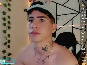 Cam4 Live Sex Cam of Tayson_Rivers
