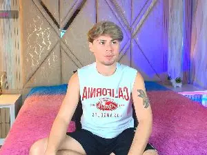 Cam4 Nude Webcam of Twinfire_zeus