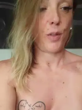 Cam4 Best live sex cam show of LadyMiri