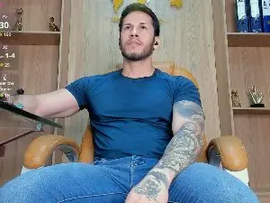 Cam4 Live Sex Cam of George_Diesell