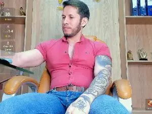 Cam4 Adult Video Chat of George_Diesell