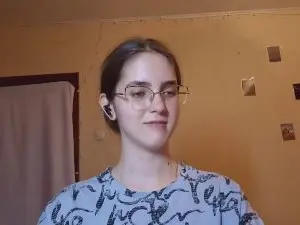 Cam4 Live Porn of RoxanaKneisler