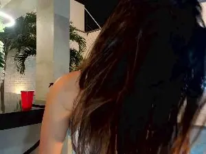 Cam4 Live Porn of Yvonne_Collins