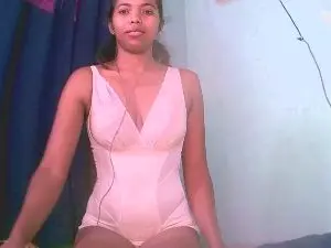 Cam4 Live Sex of Fitiavana8