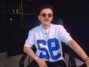 Cam4 Live Sex of FelixStark