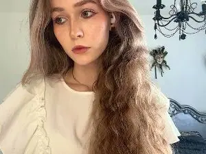 Cam4 Private Sex Chat of EmikoVlcek