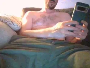 Cam4 Sex Chat of HairyFrenchcock