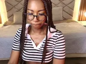 Cam4 Sex Chat of Raqueljones_