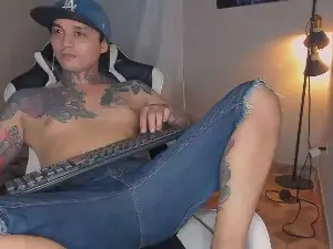 Cam4 Private Sex Chat of enjoymycock999