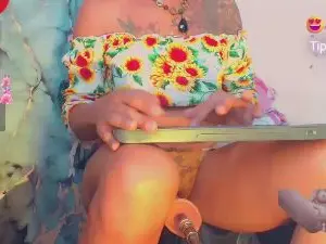 Cam4 Adult Webcam of khiara_moretti