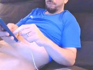 Cam4 Live Porn of Openmind1973