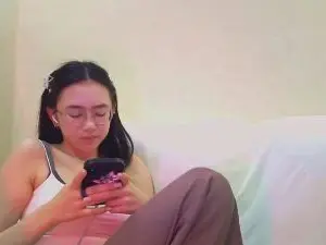 Cam4 Live Porn of JuliaMaugeri