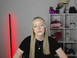Cam4 Live Sex of EvelynBlond