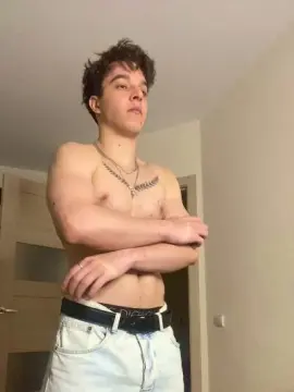 Cam4 Private Sex Chat of bravo_maestro