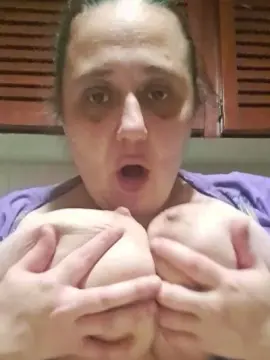Cam4 Free Live Porn of Paitoh