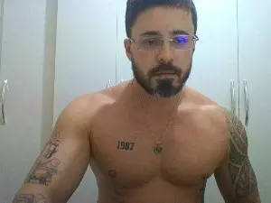 Cam4 Sex Cam of Alers87