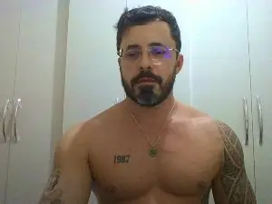 Cam4 Private Sex Chat of Alers87
