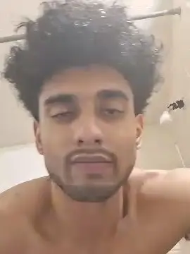 Cam4 Live Porn of MrStealUrgirl77