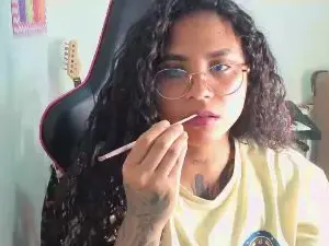 Cam4 Sex Cam of Hot_ama