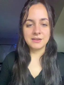 Cam4 Free Live Porn of lola2032