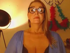 Cam4 Nude Webcam of Lea_Lust