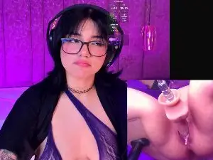 Cam4 Live Porn of AriAddams_
