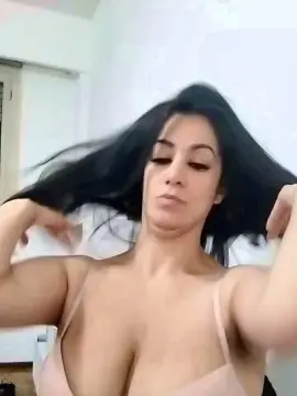 Cam4 Live Sex of Miquilu04