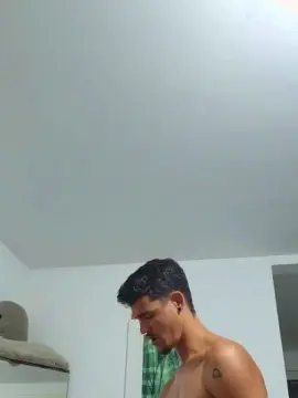 Cam4 Watch Live Sex Cams of Levi_Henrique