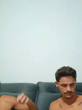 Cam4 Free Live Porn of Levi_Henrique