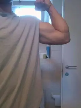 Cam4 Live Sex Cam of Mirko_sexy96
