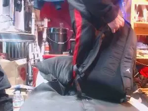 Cam4 Sex Cam of CuriousDD69