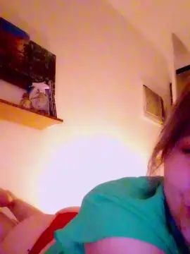 Cam4 Live Sex Cam of Almaevans