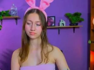 Camsoda Free Live Porn of lyra-donna