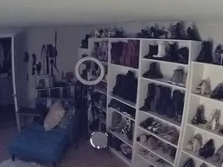 Camsoda Free Live Porn of voyeurcam-missoliviablack-03