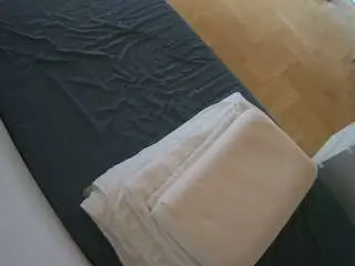 Camsoda Nude Webcam of voyeurcam-julmodels-greybed-2