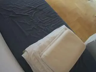 Camsoda Adult Webcam of voyeurcam-julmodels-greybed-2