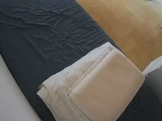 Camsoda Free Porn Cam of voyeurcam-julmodels-greybed-2