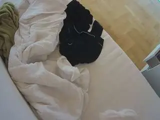 Camsoda Best Webcam of voyeurcam-julmodels-greybed-2