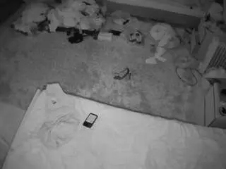 Camsoda Best Webcam of voyeurcam-julmodels-whitebed-5
