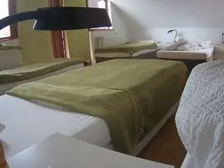 Camsoda Live Sex of voyeurcam-julmodels-bed-2